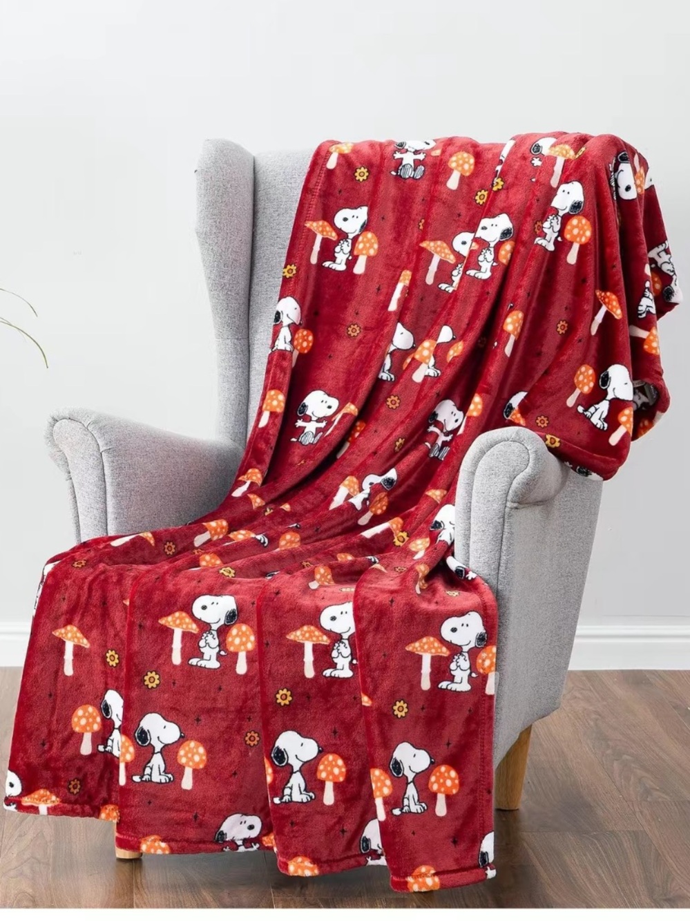 NWT-BERKSHIRE- Peanuts- Snoopy- Red Fall Mushroom VelvetSoft Blanket 55x70